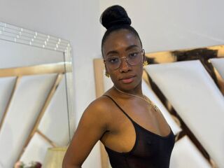 fingering girl chat SelenaHadid