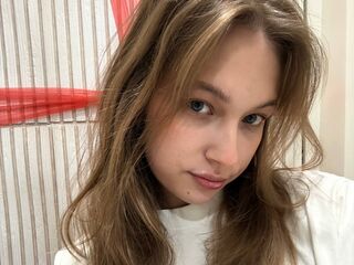 hot girl cam photo SimoneBotellio