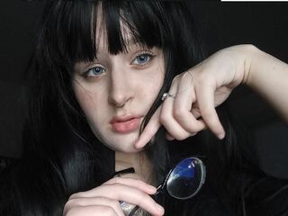 cam girl playing with dildo SonyaDew