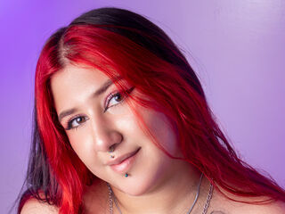 camslut fingering pussy SusiWild