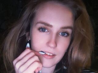 masturbating webcamgirl TiffaneyLafrance