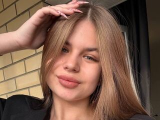 camwhore masturbating with dildo TonitaClark