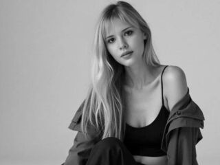 camslut topless VenicePatlan